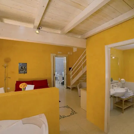 Relais Carlo V - Palazzo Storico 2* Gallipoli