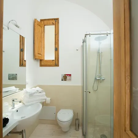 Relais Carlo V - Palazzo Storico Couette-café Gallipoli