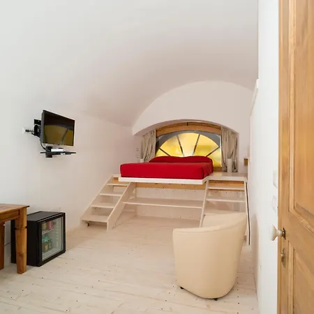 Relais Carlo V - Palazzo Storico 加利波利