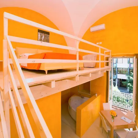 Relais Carlo V - Palazzo Storico Couette-café