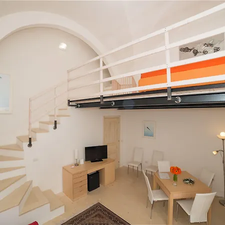 Bed and Breakfast Relais Carlo V - Palazzo Storico