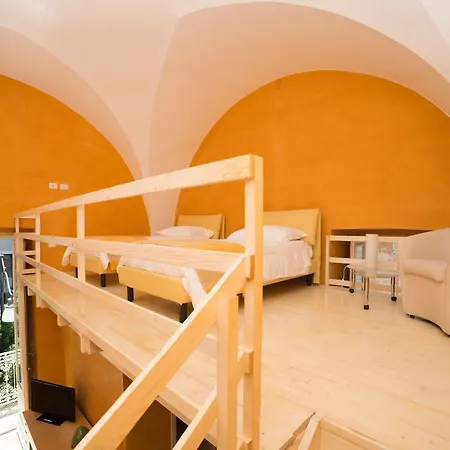 ベッド・アンド・ブレックファスト Relais Carlo V - Palazzo Storico 2*