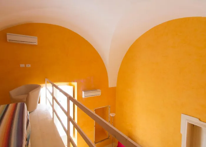 Relais Carlo V - Palazzo Storico Bed & Breakfast Gallipolli