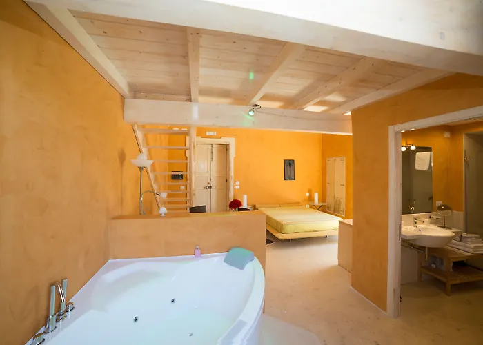 Relais Carlo V - Palazzo Storico Bed & Breakfast Gallipoli